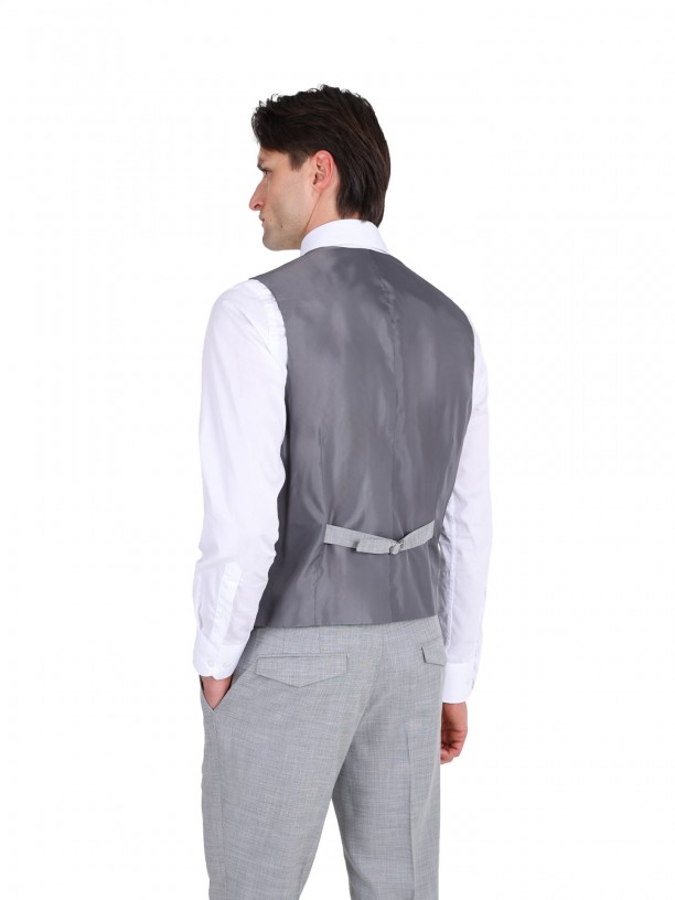 Fato liso slim fit com colete