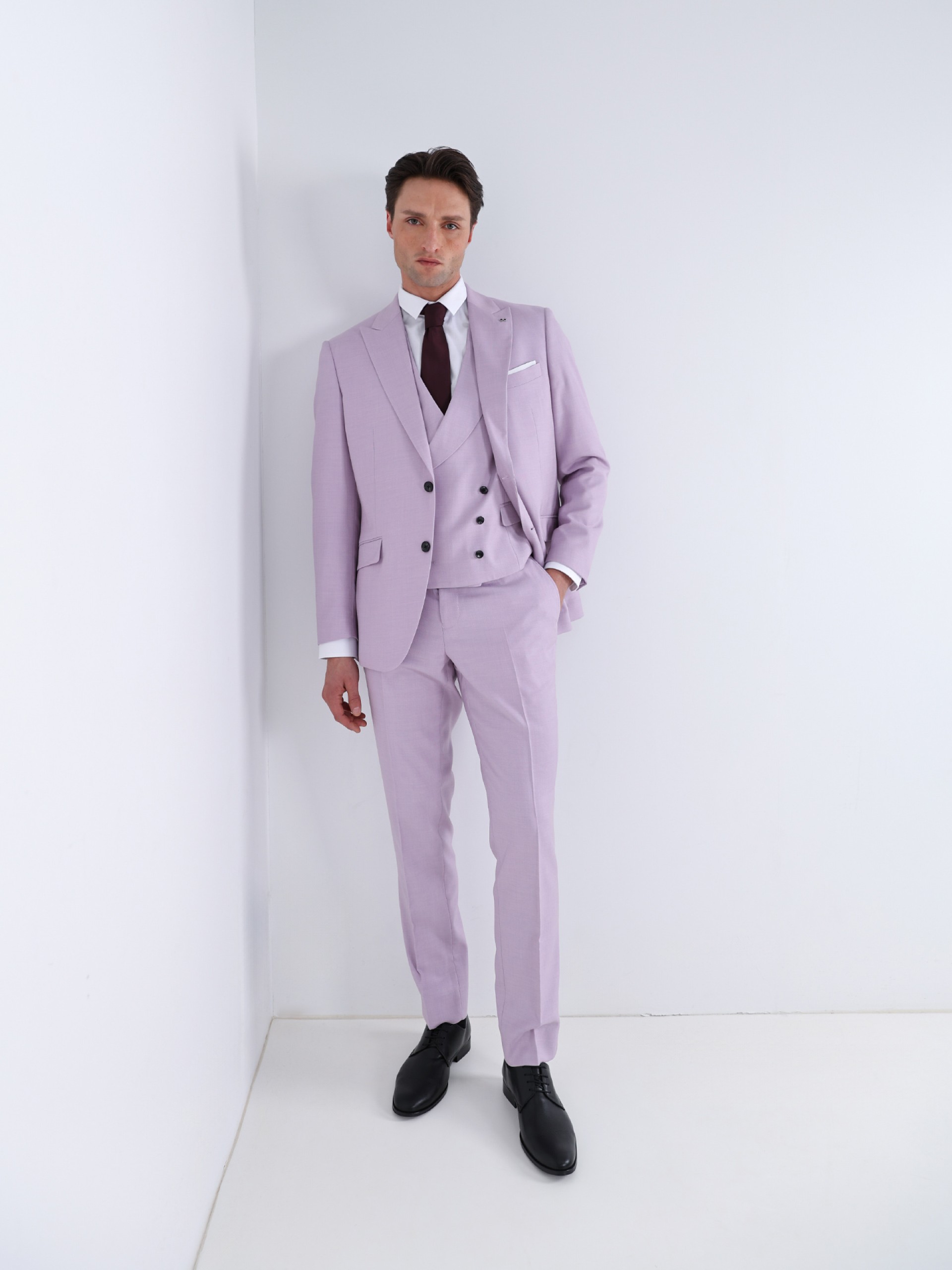 Plain slim fit suit with waistcoat