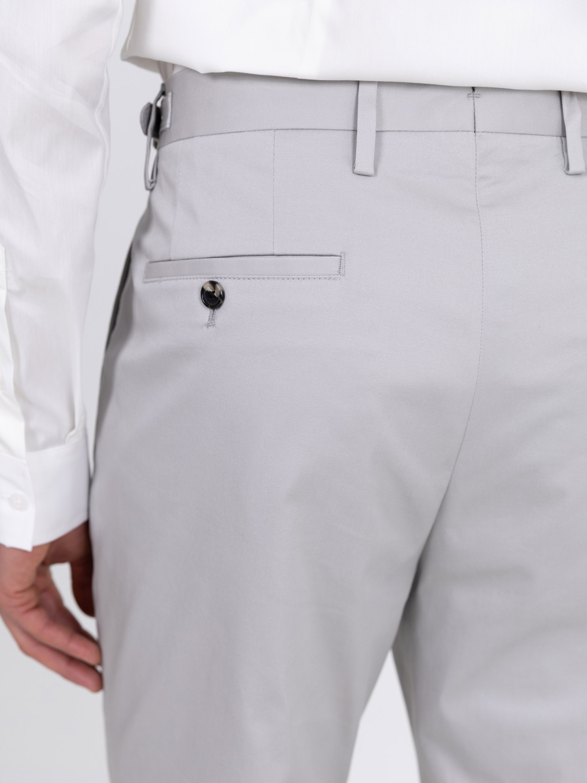 Calças regular fit em mistura de algodão