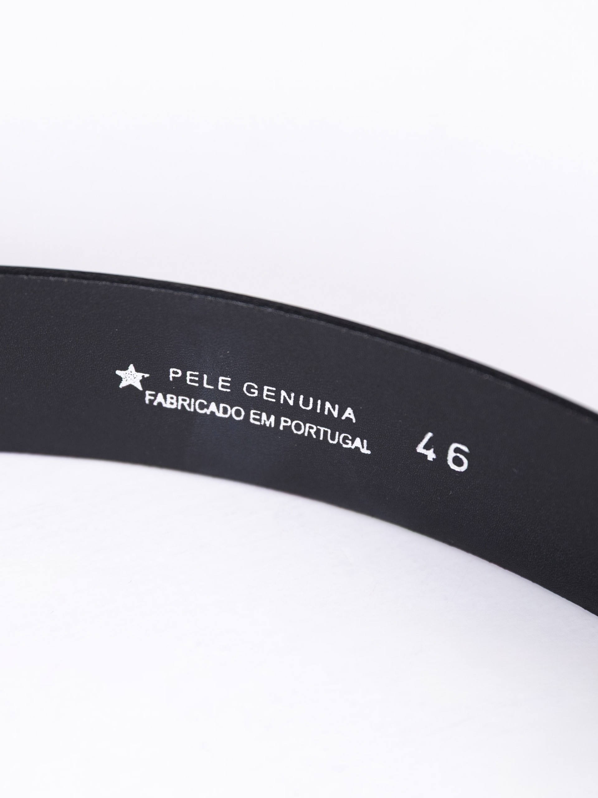 Cinto casual em pele