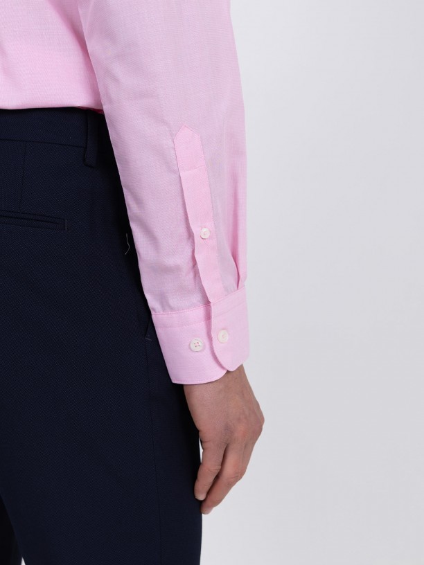 Classic slim fit shirt with embroidery