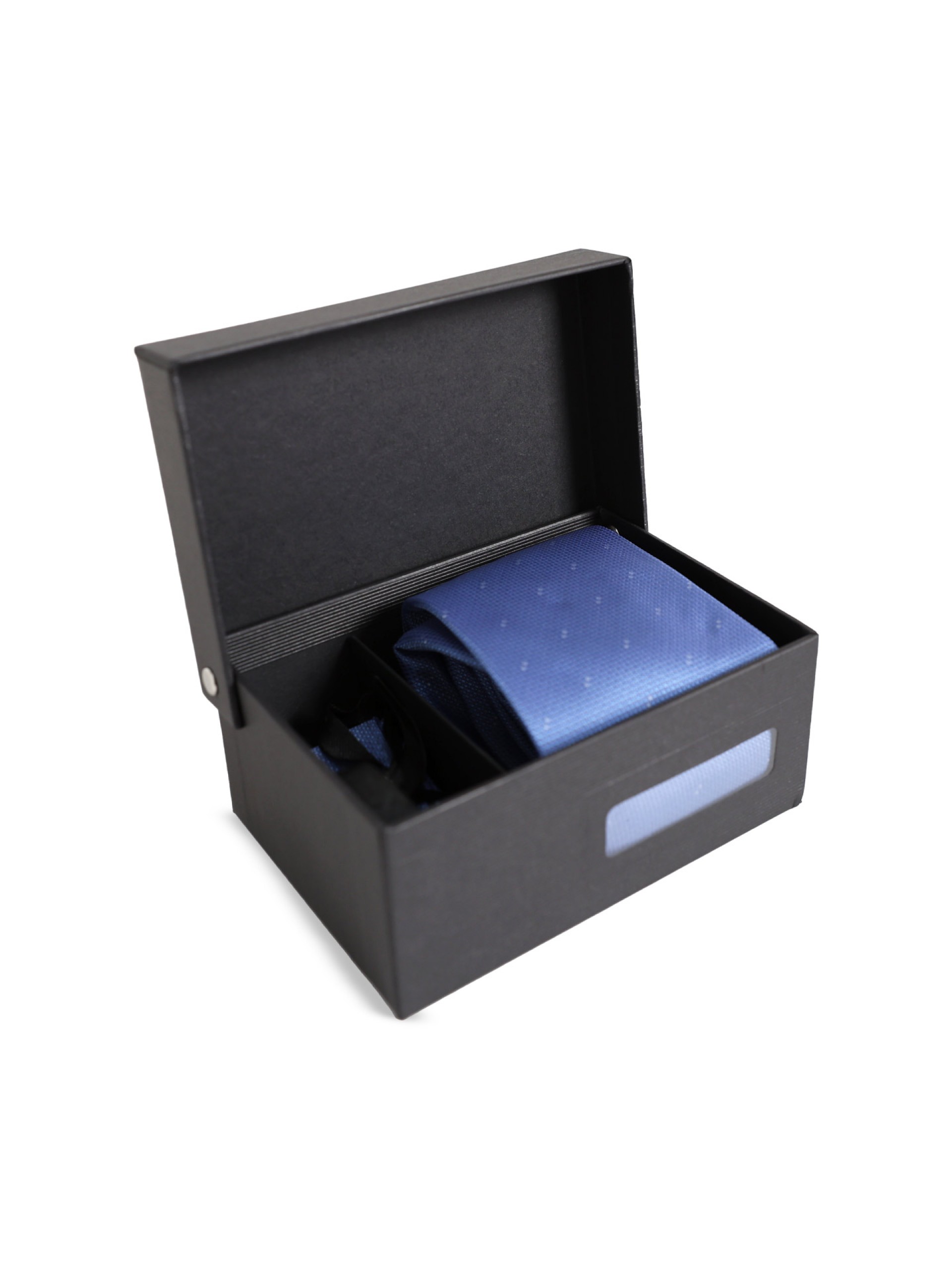 Tie and pocket square set