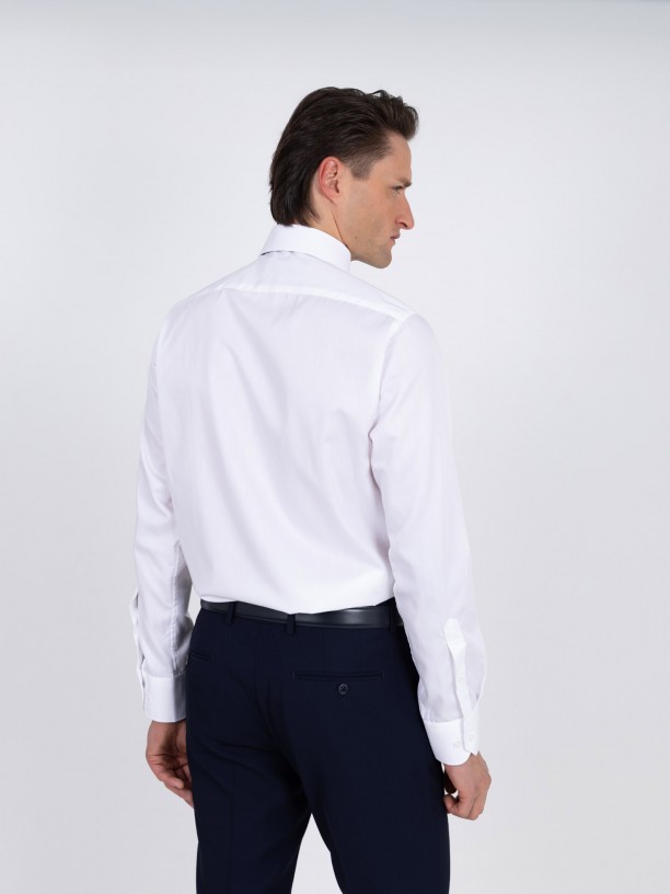 Camisa clssica lisa regular fit