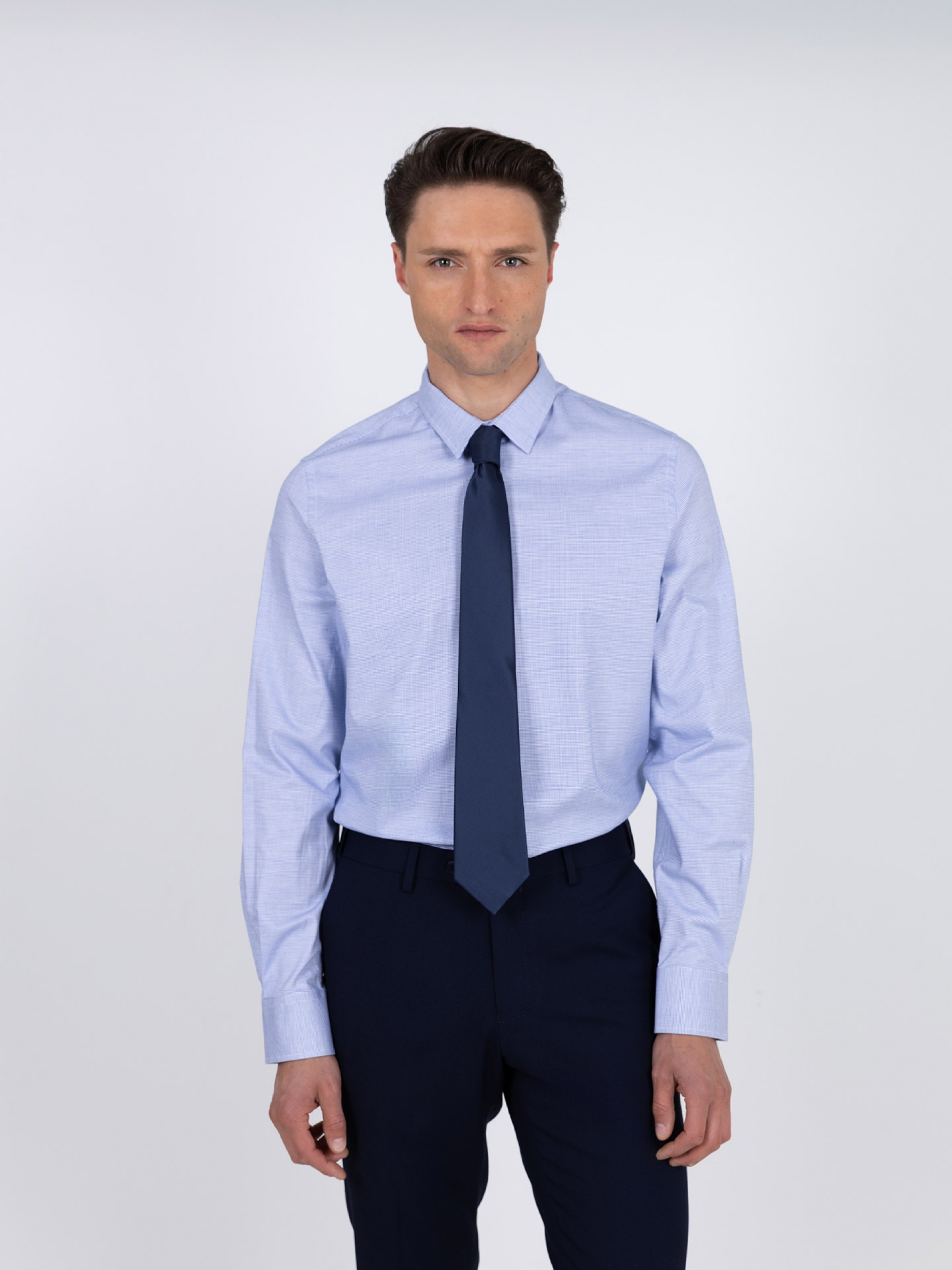 Camisa clássica lisa slim fit