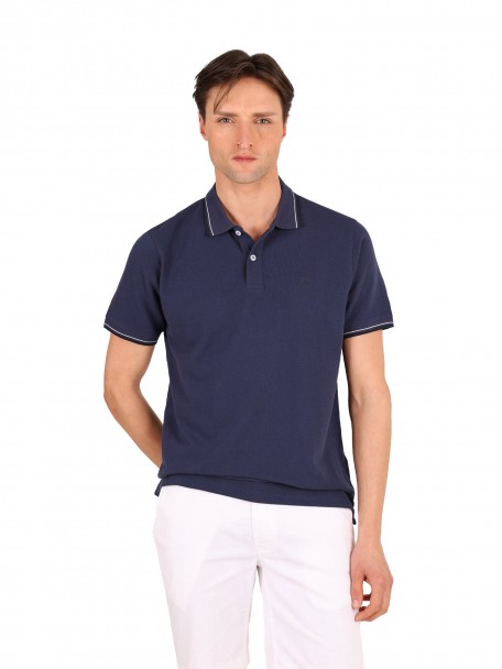 Polo 100% algod�o com detalhe na gola e manga