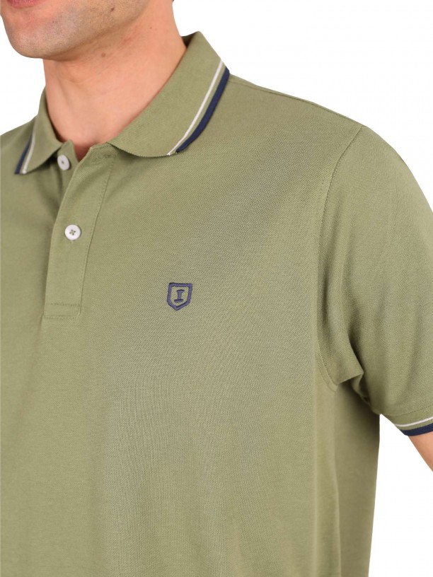 Polo 100% algodão com detalhe na gola e manga Polo 100% algodão com detalhe na gola e manga