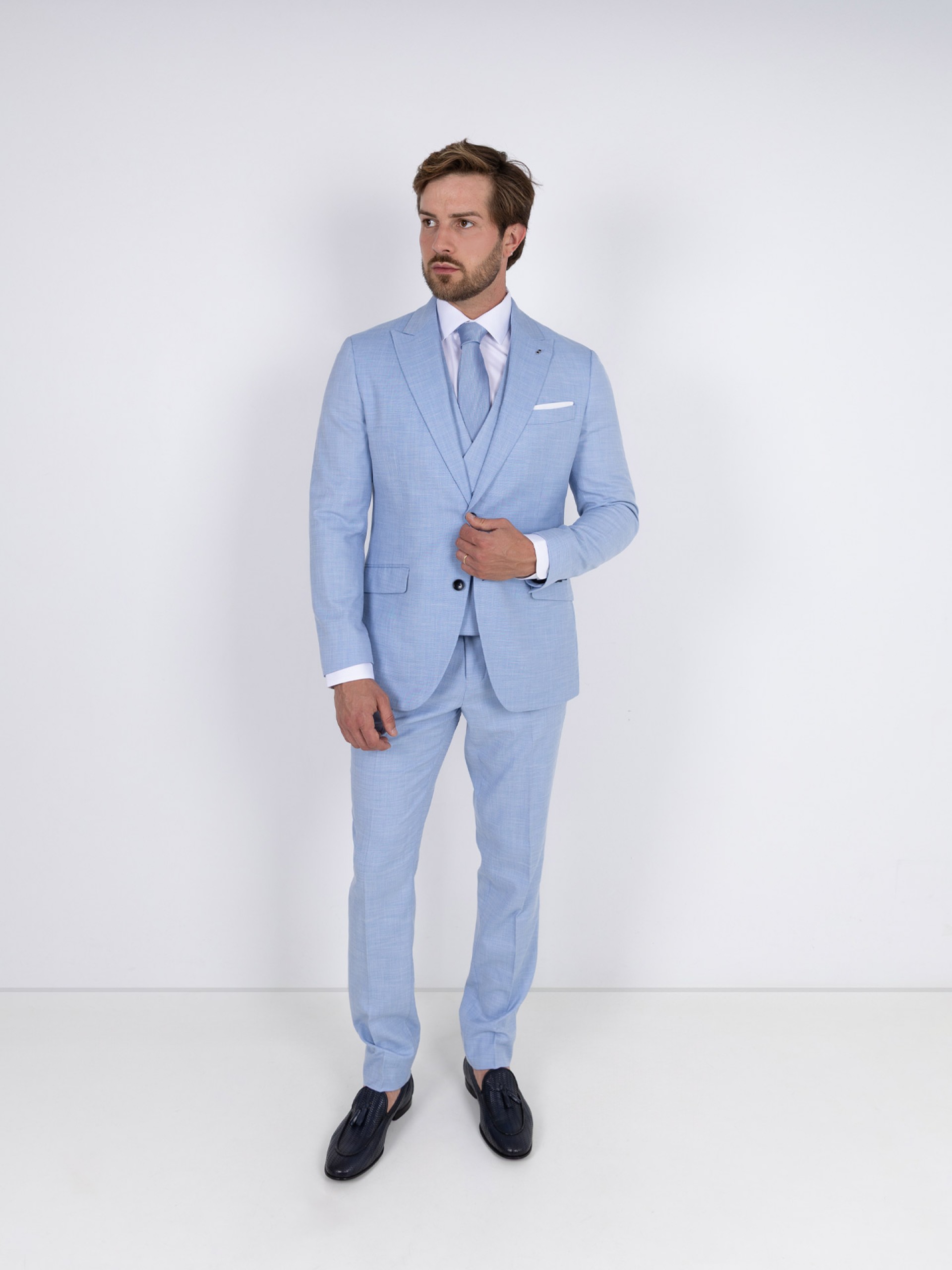Plain slim fit suit with waistcoat
