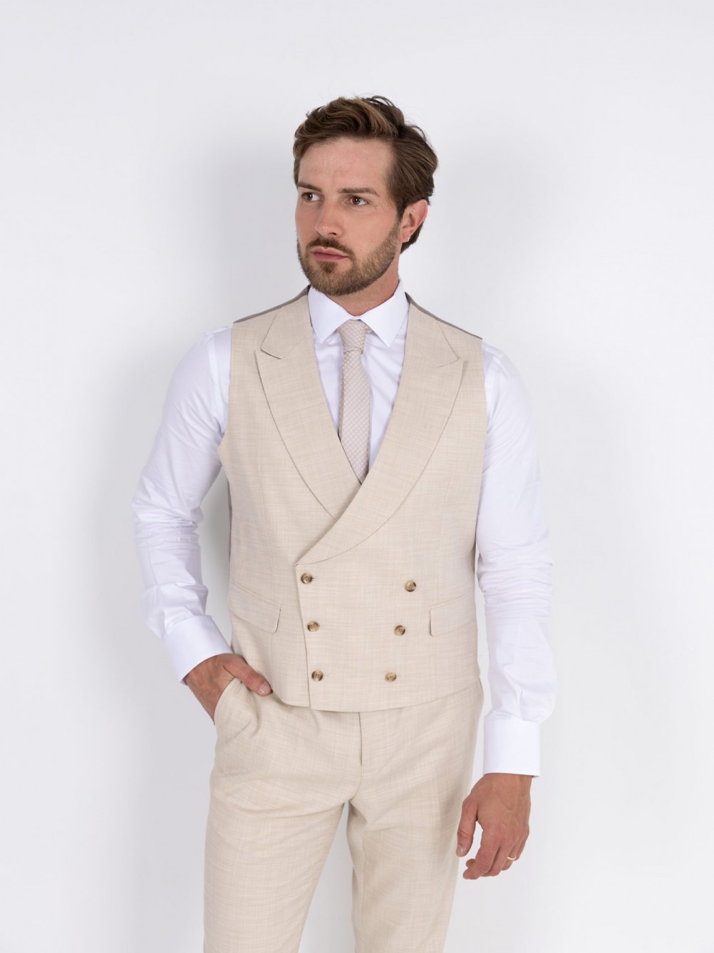 Fato liso slim fit com colete