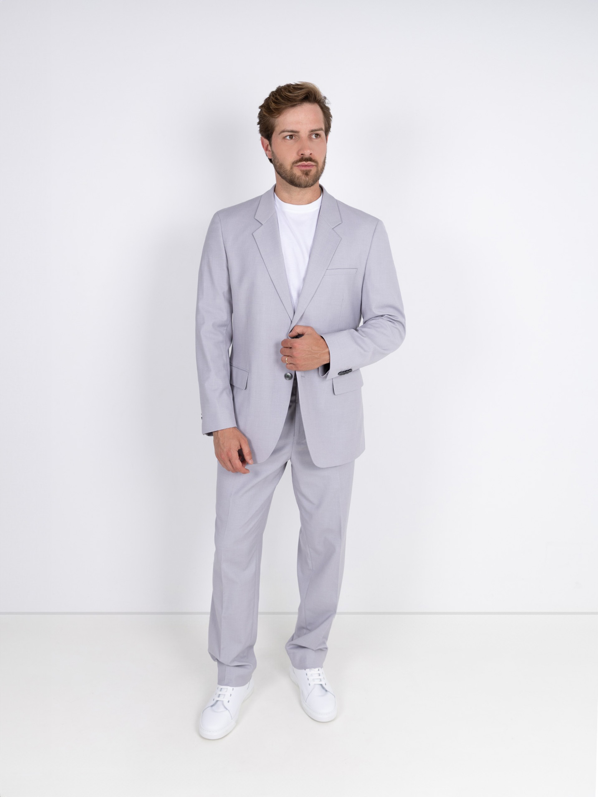 Plain oversized-cut suit