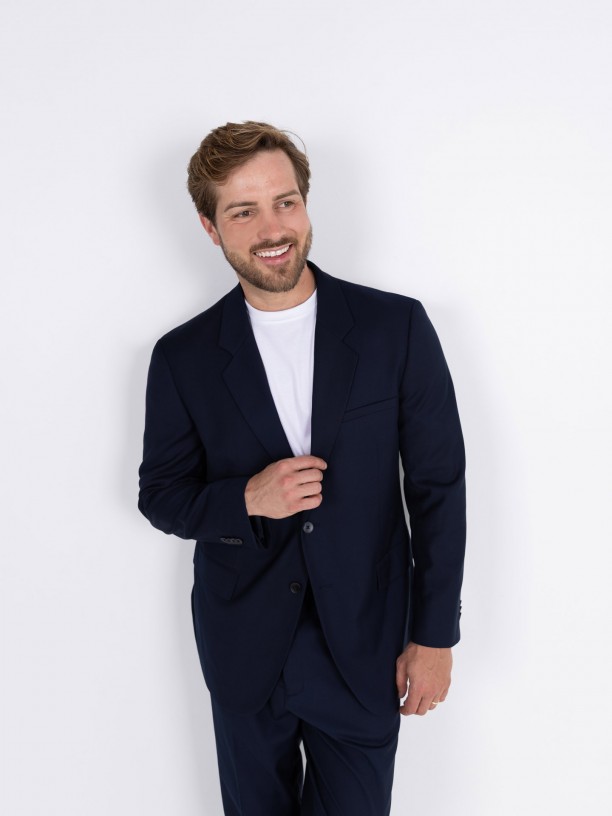Plain oversized-cut suit