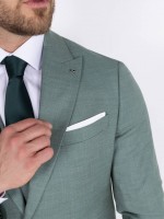 Fato liso slim fit com colete