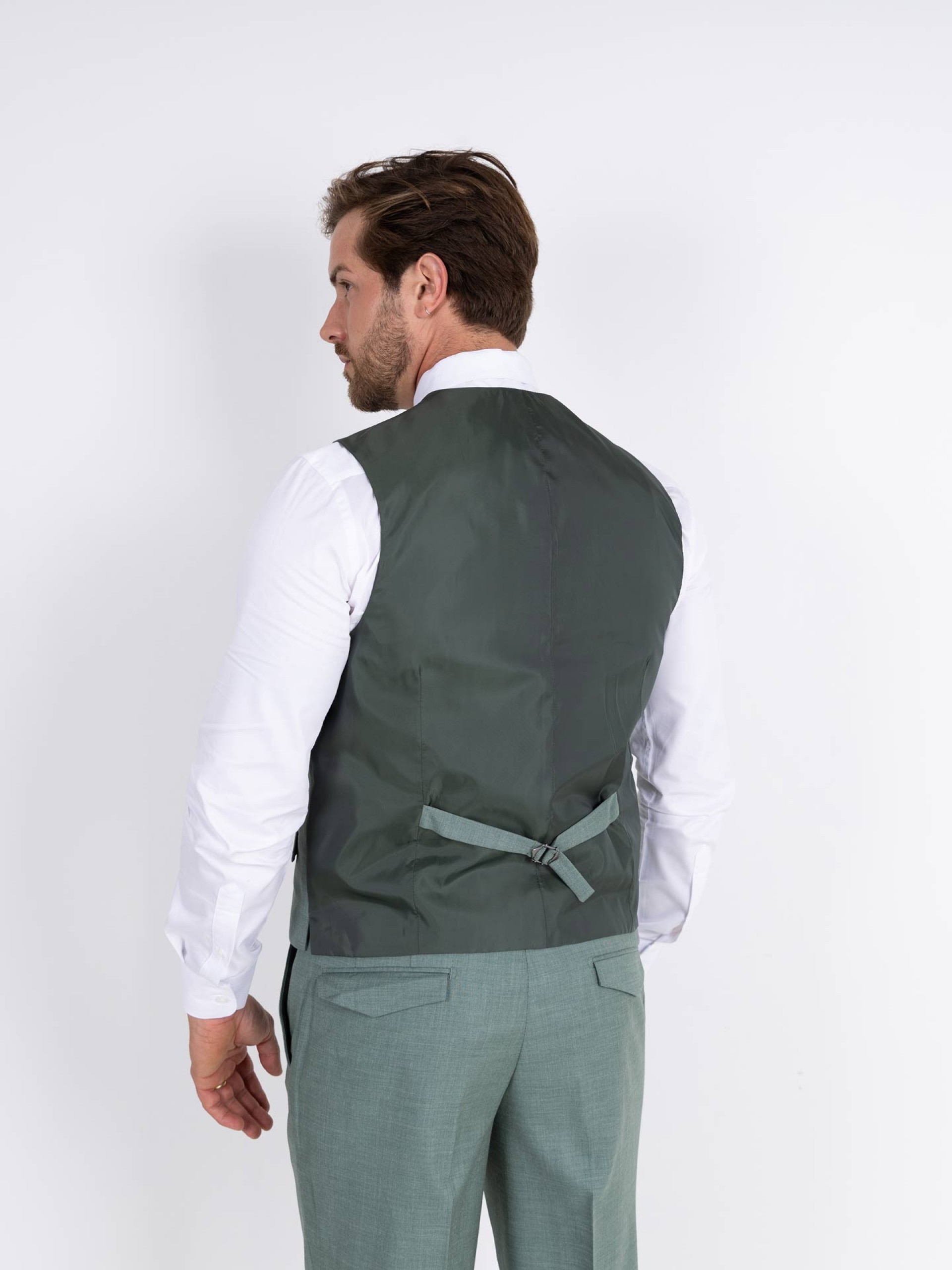 Fato liso slim fit com colete
