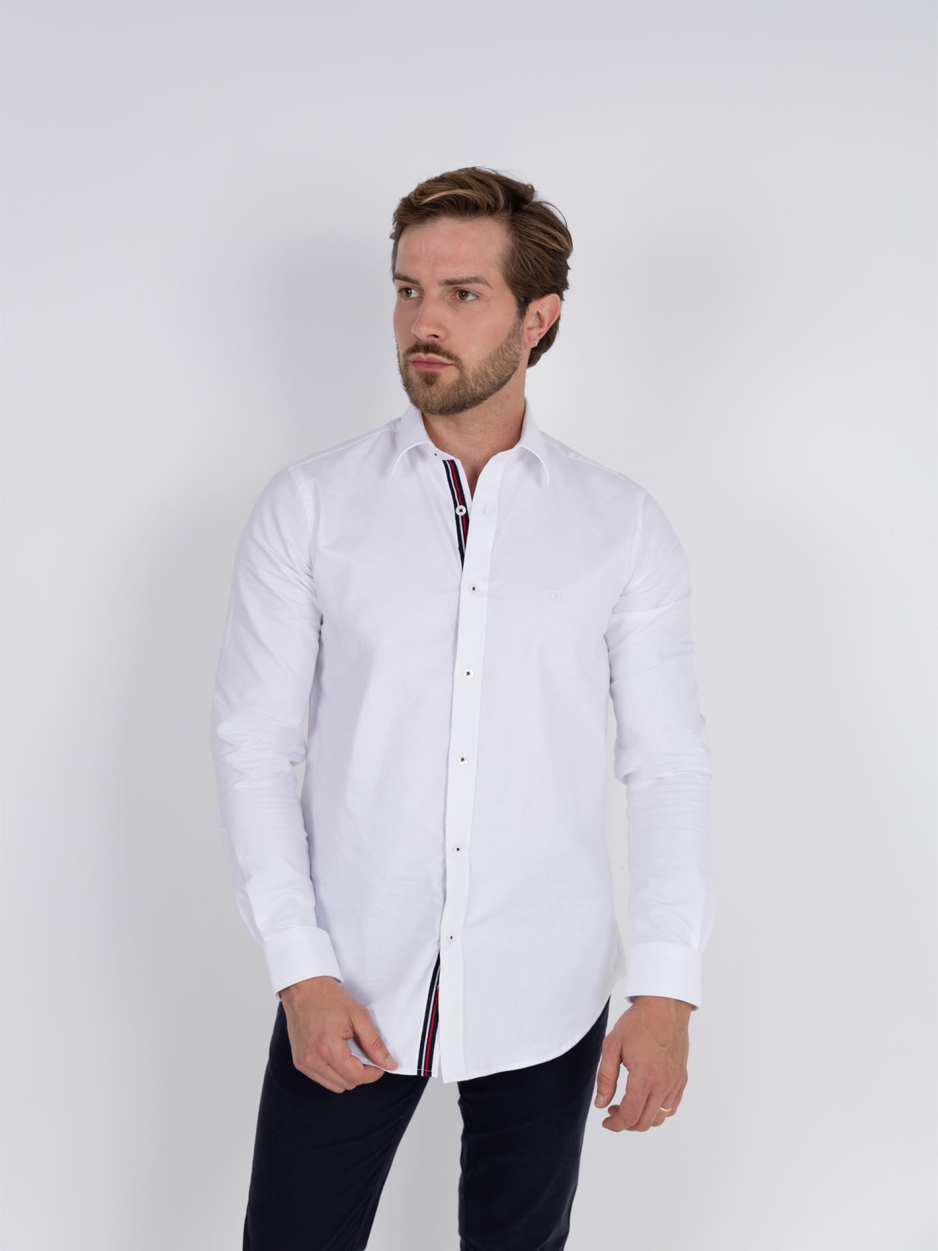 Camisa casual lisa regular fit