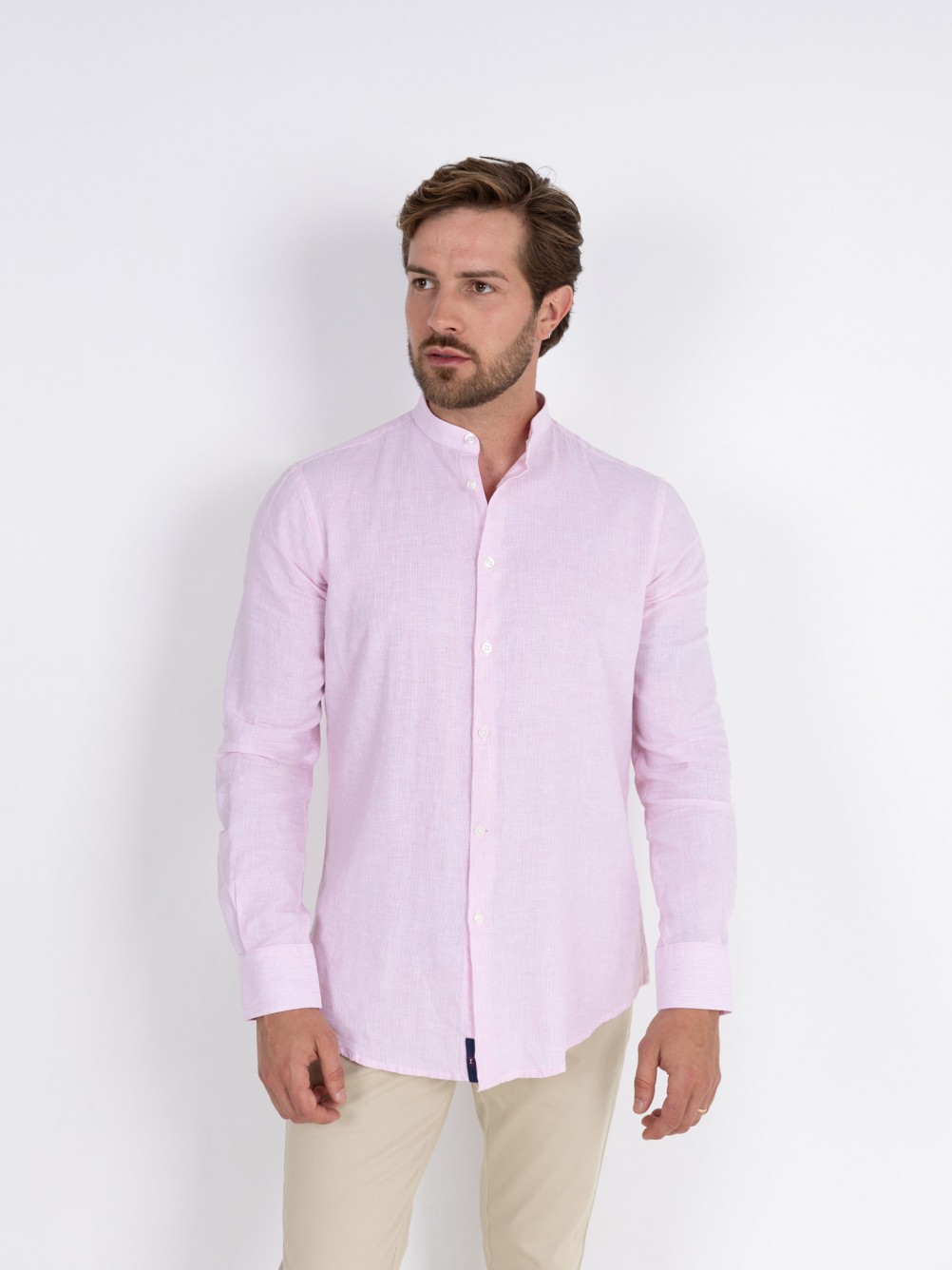 Camisa de linho e algodão com gola mandarim