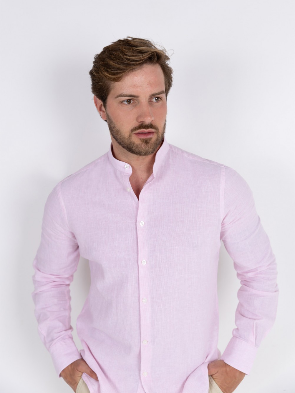Camisa de linho e algod�o com gola mandarim