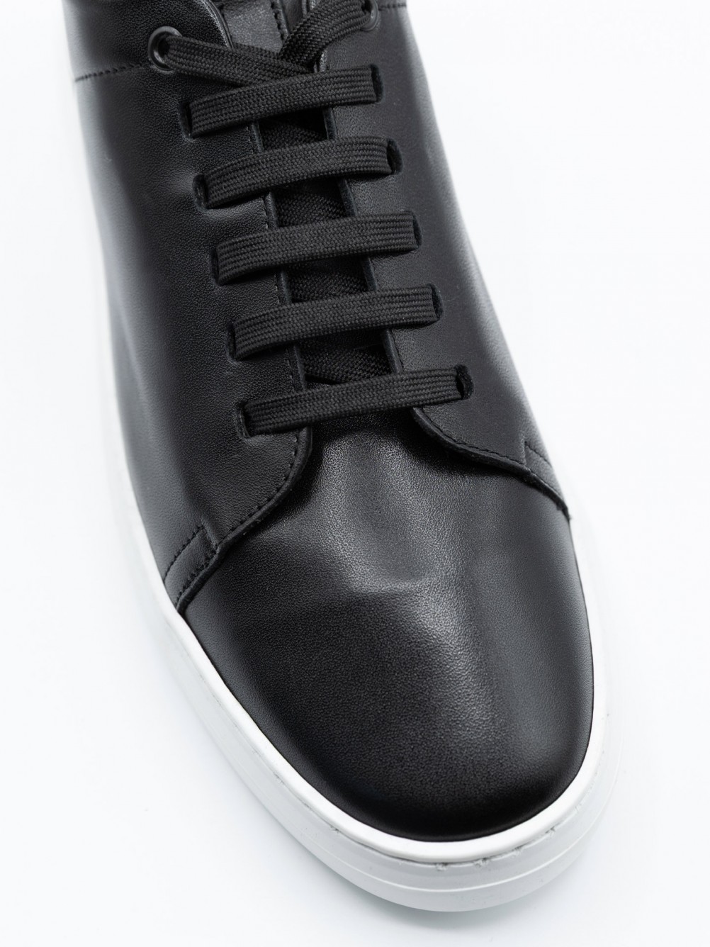 Sapatilha de pele polida