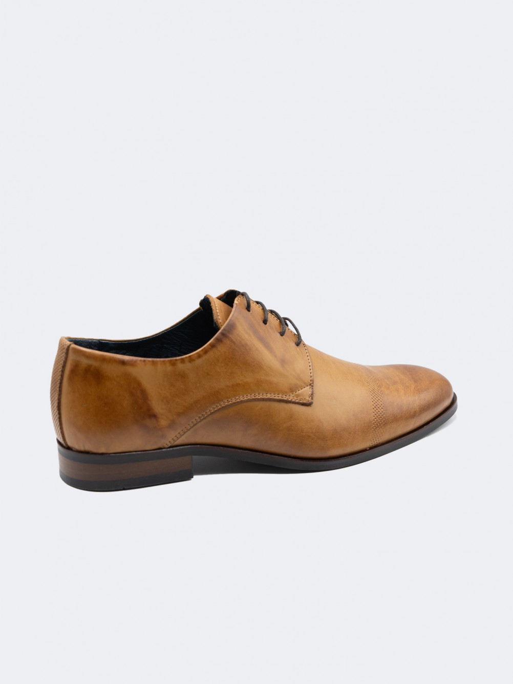 Sapato elegante de pele
