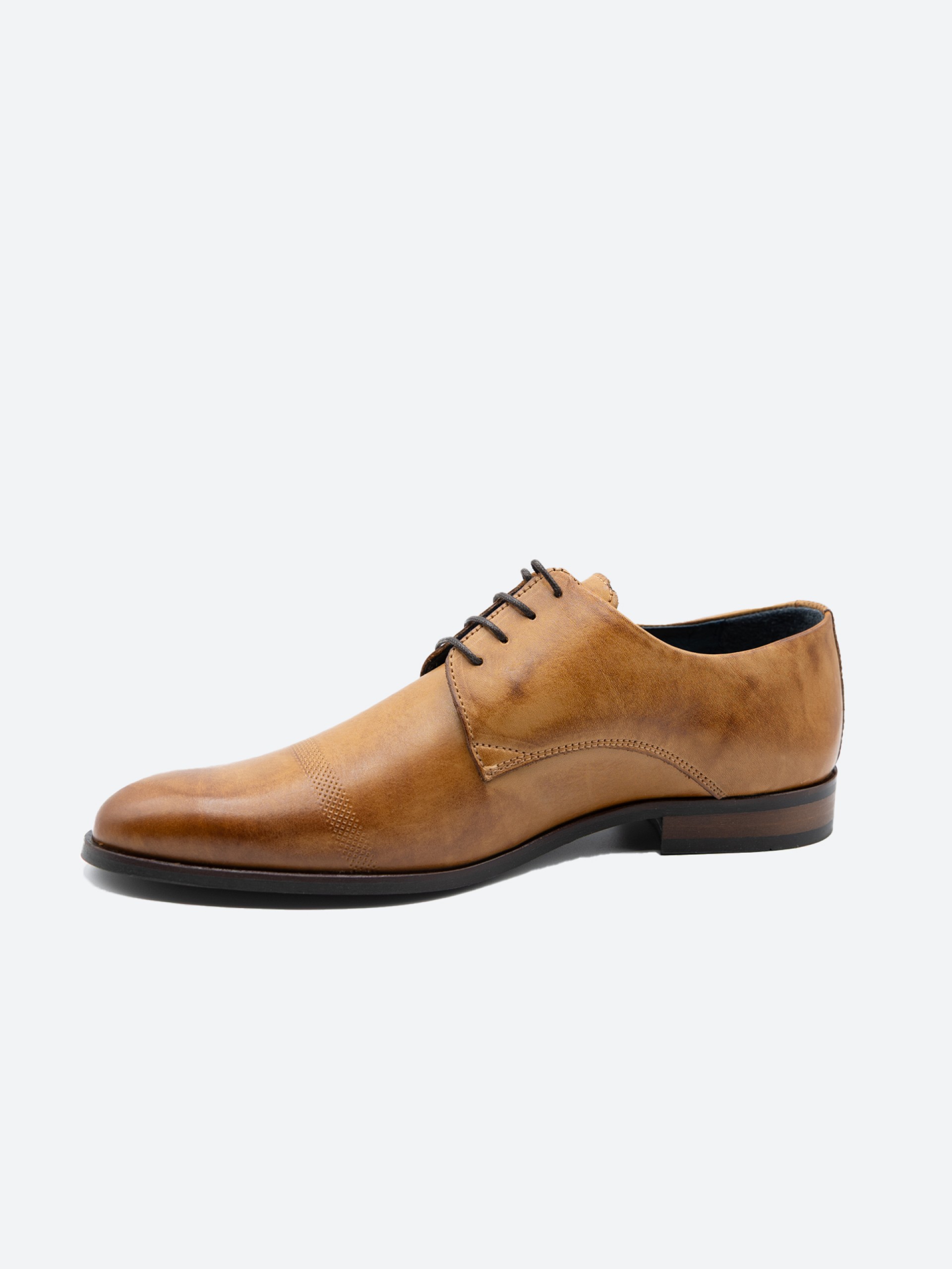 Sapato elegante de pele
