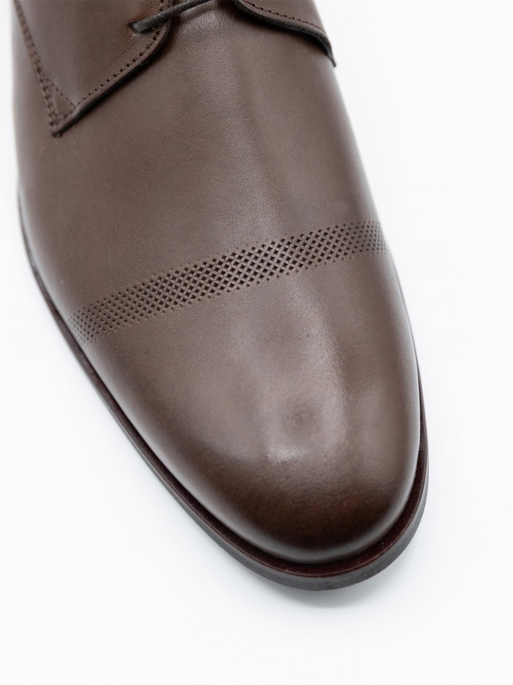 Sapato elegante de pele