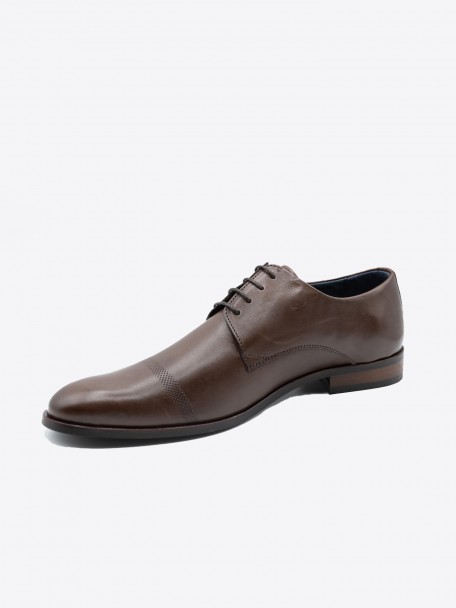 Zapato elegante de piel Zapato elegante de piel