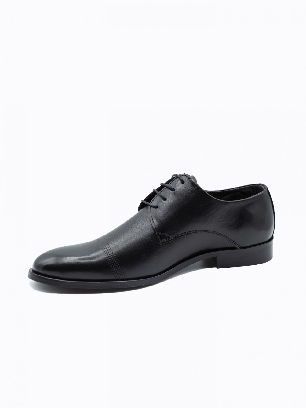 Sapato elegante de pele