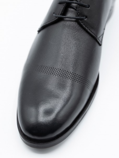 Zapato elegante de piel Zapato elegante de piel