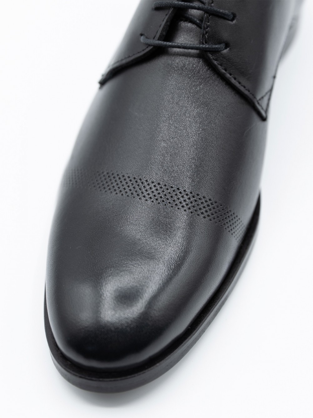 Sapato elegante de pele