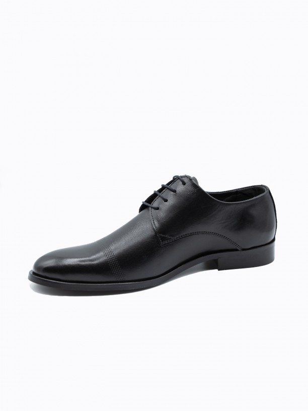 Zapato elegante de piel Zapato elegante de piel