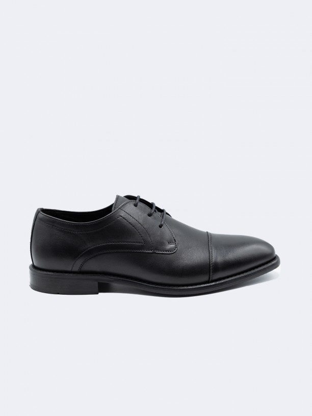 Zapato clásico liso de piel Zapato clásico liso de piel