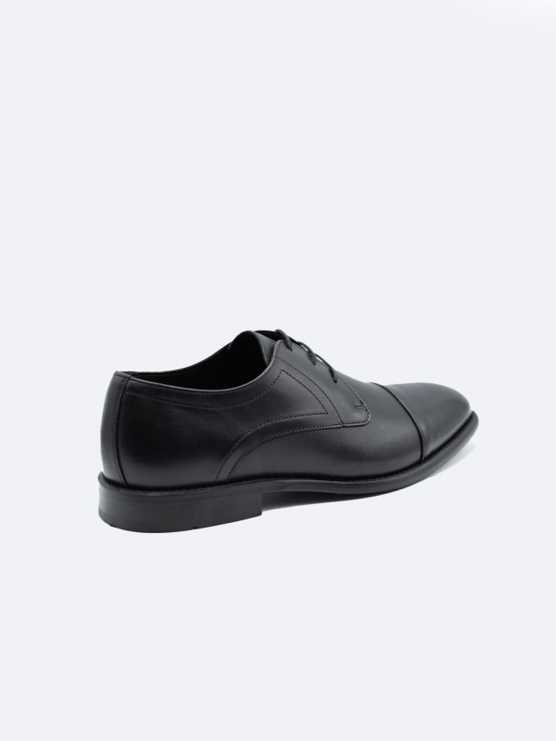 Zapato clásico liso de piel Zapato clásico liso de piel