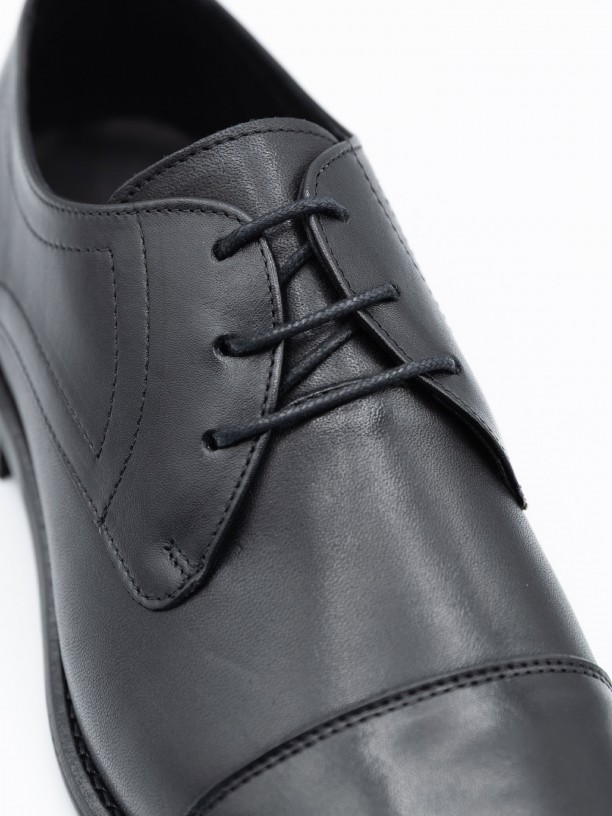 Zapato clásico liso de piel Zapato clásico liso de piel