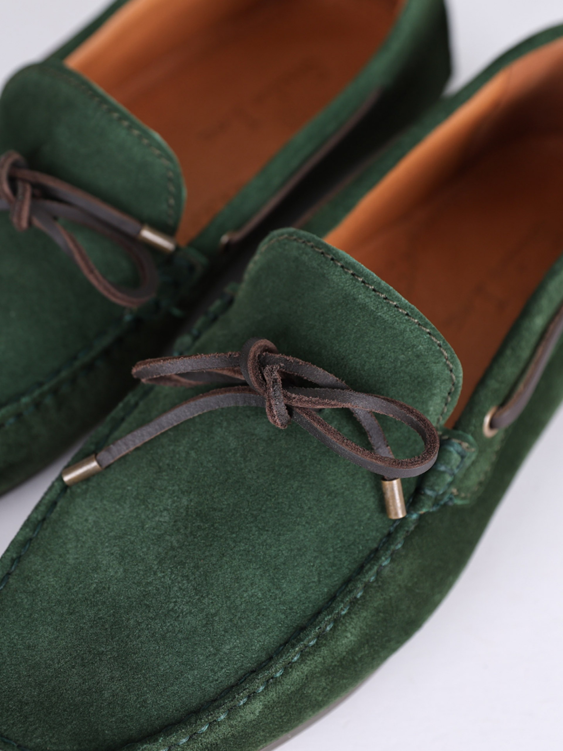 Casual leather loafer