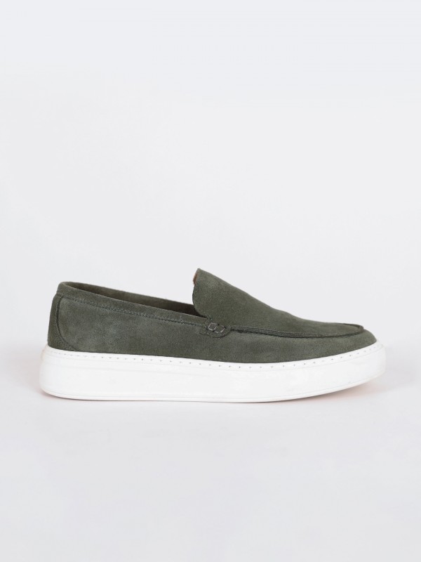 Suede leather shoe