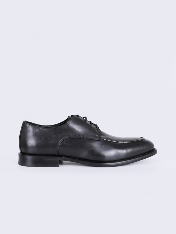 Elegant leather shoe Elegant leather shoe