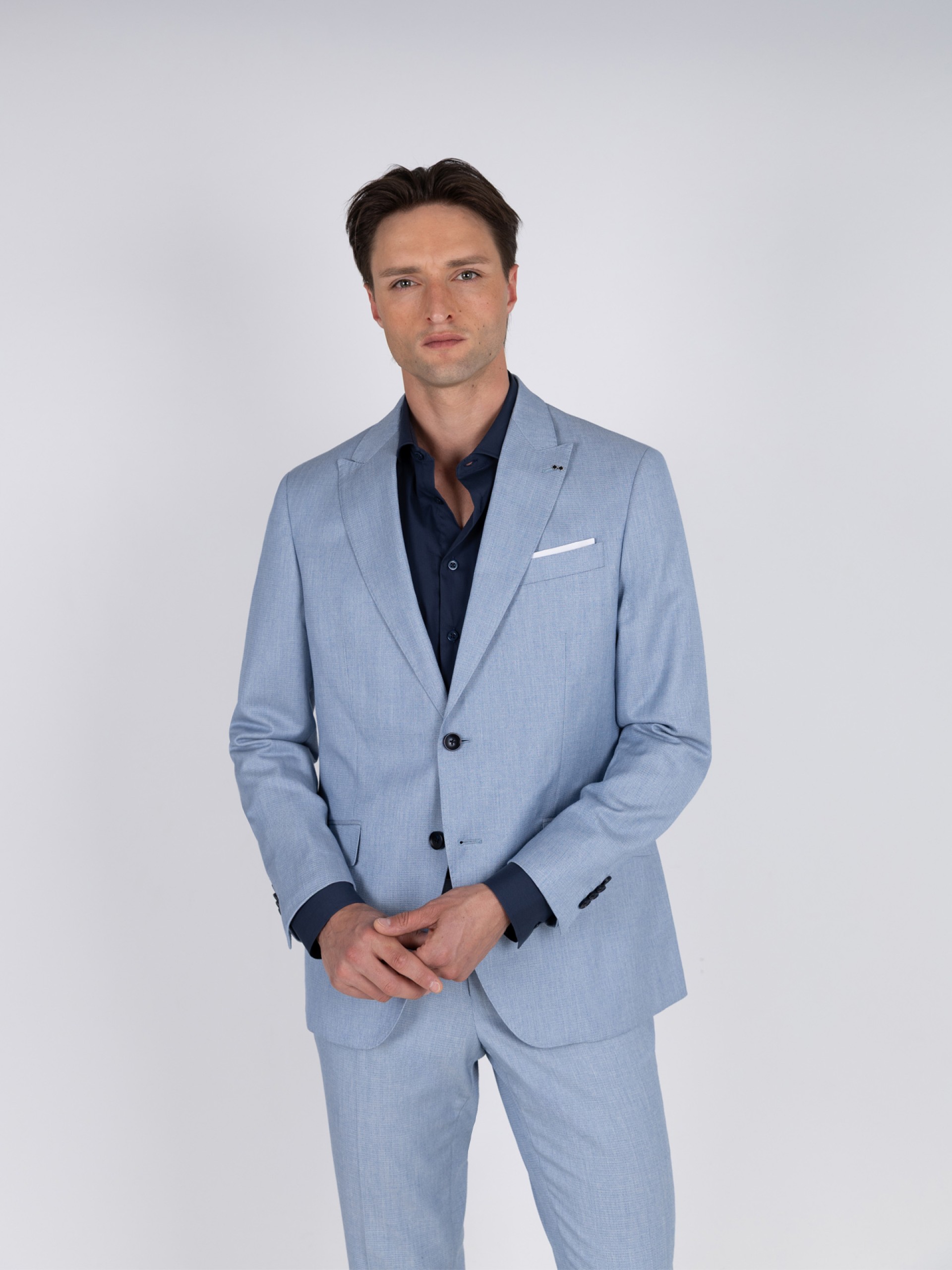 Slim fit cut suit micro pattern