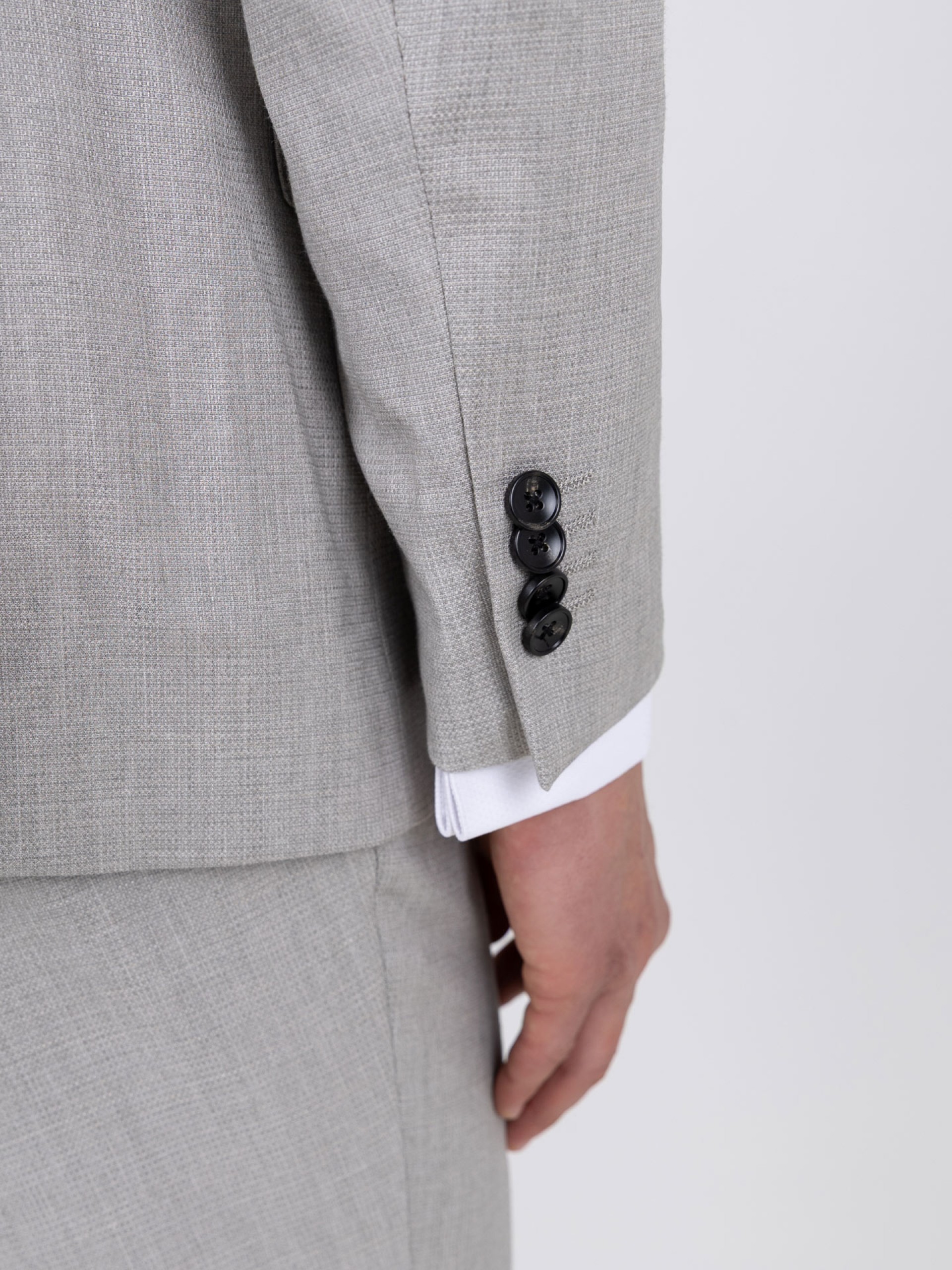 Slim fit cut suit micro pattern