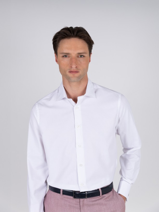 Classic regular fit shirt for cufflinks
