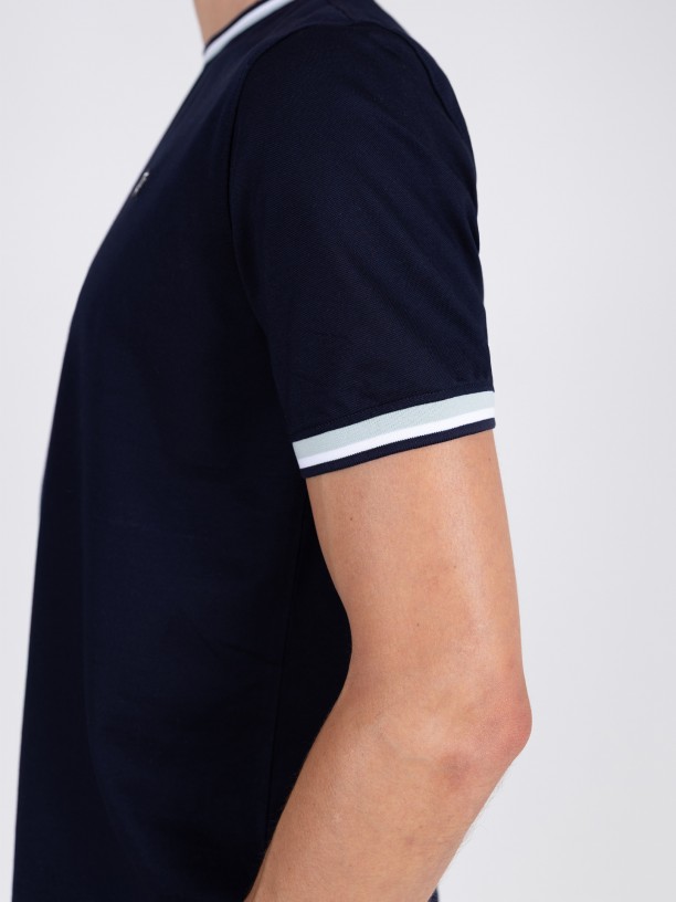 Plain T-shirt Plain T-shirt