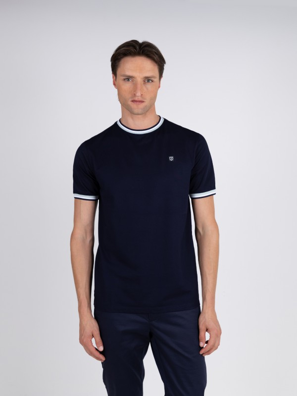 Plain T-shirt