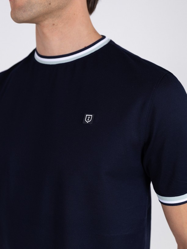 Plain T-shirt Plain T-shirt