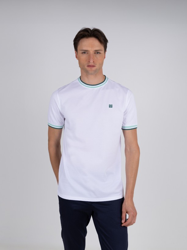 Plain T-shirt Plain T-shirt
