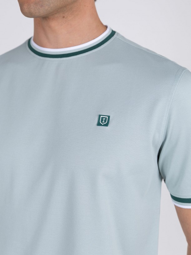Plain T-shirt Plain T-shirt