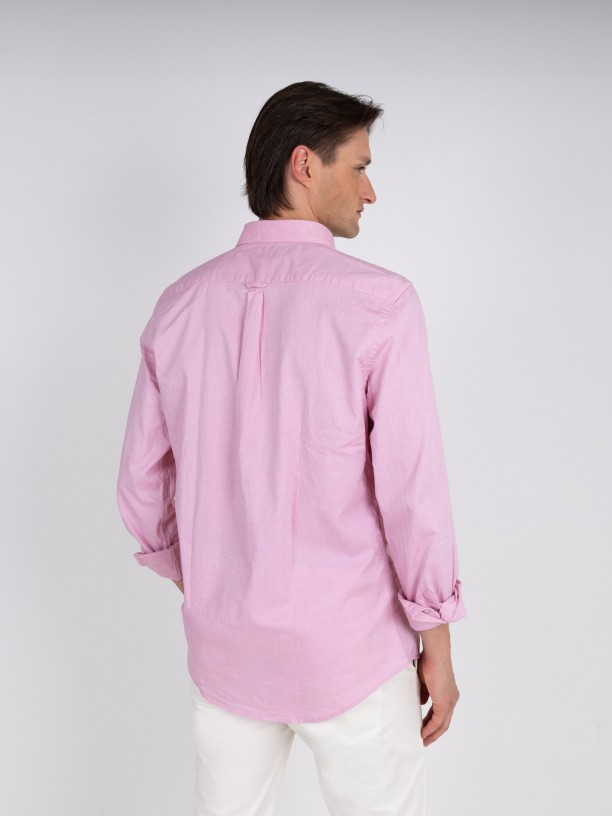 Camisa lisa de algodn con bolsillo