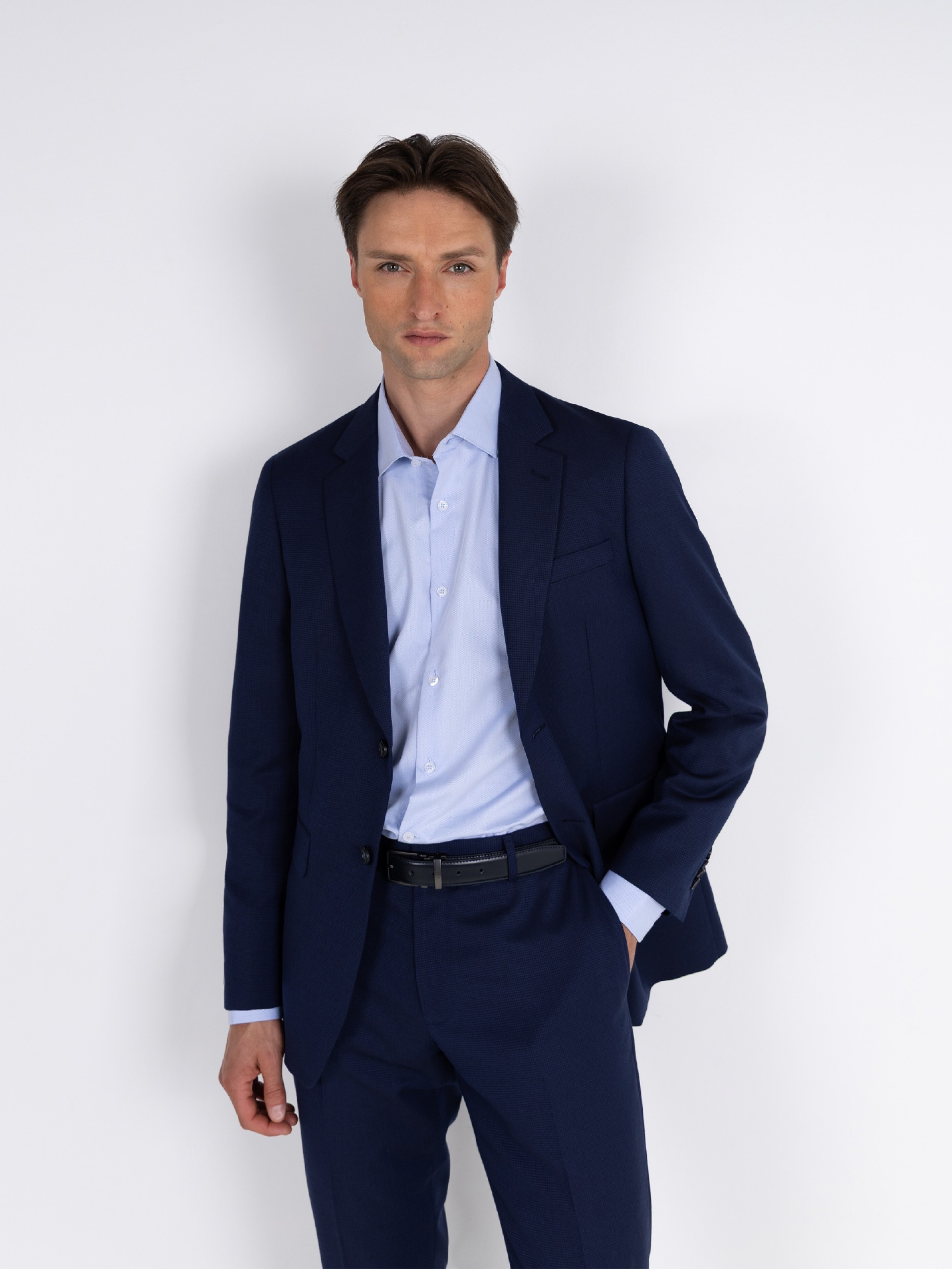 Micro pattern Slim fit