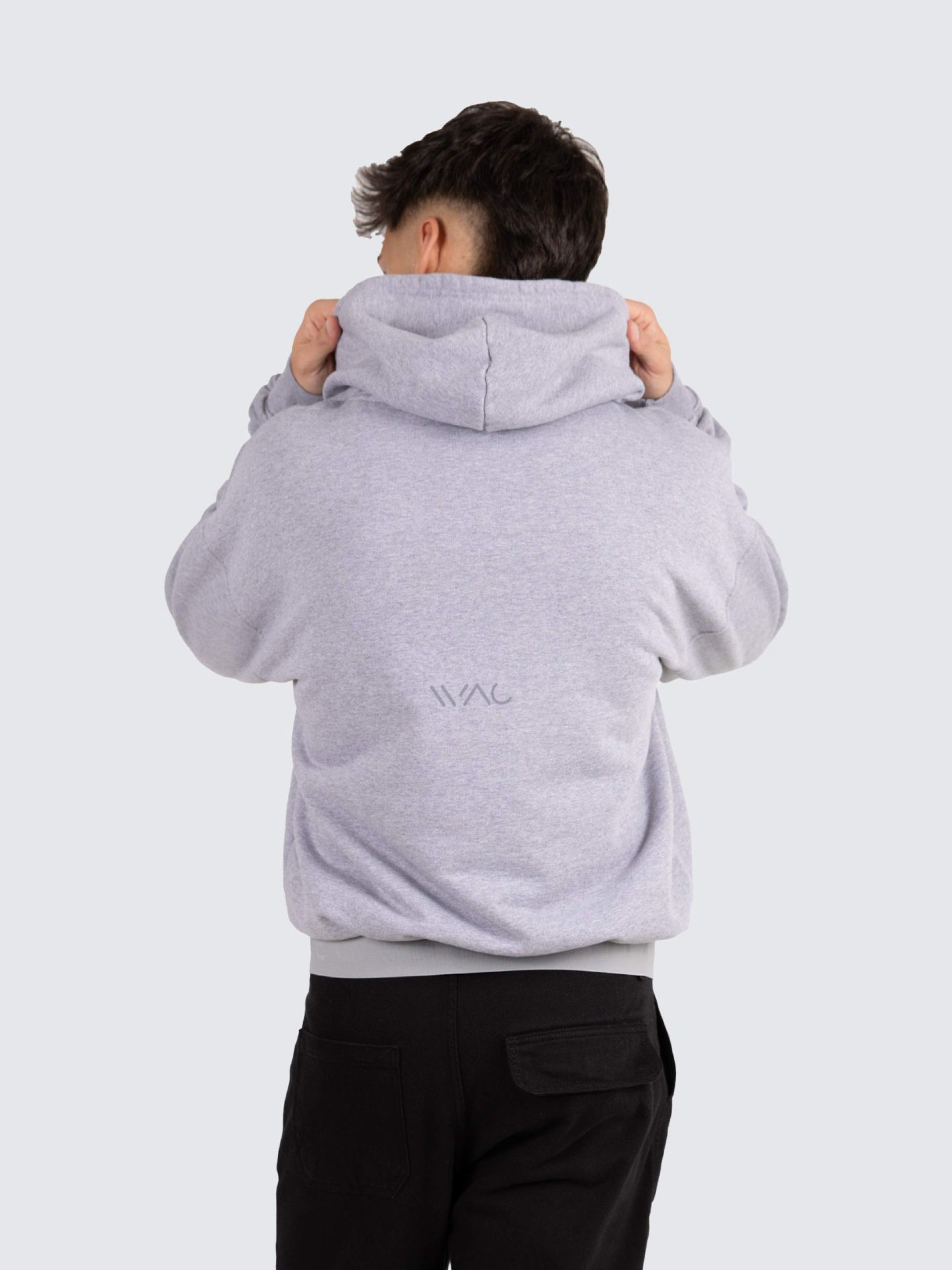 Elasticized oversized hoodie
