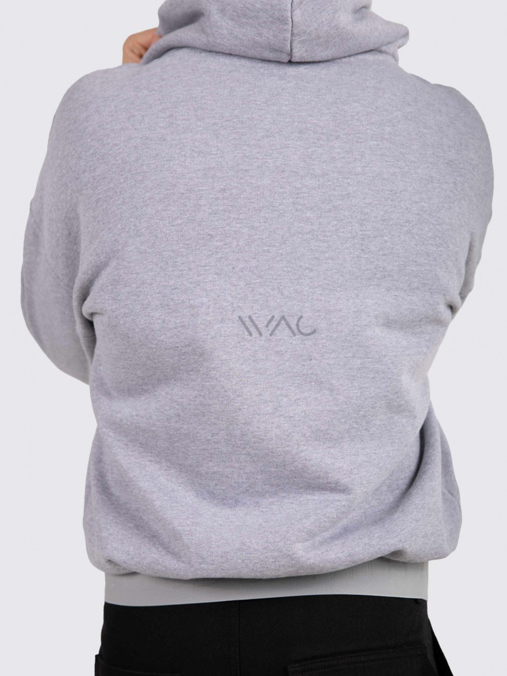 Elasticized oversized hoodie