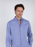 Camisa lisa de algod�n con bolsillo