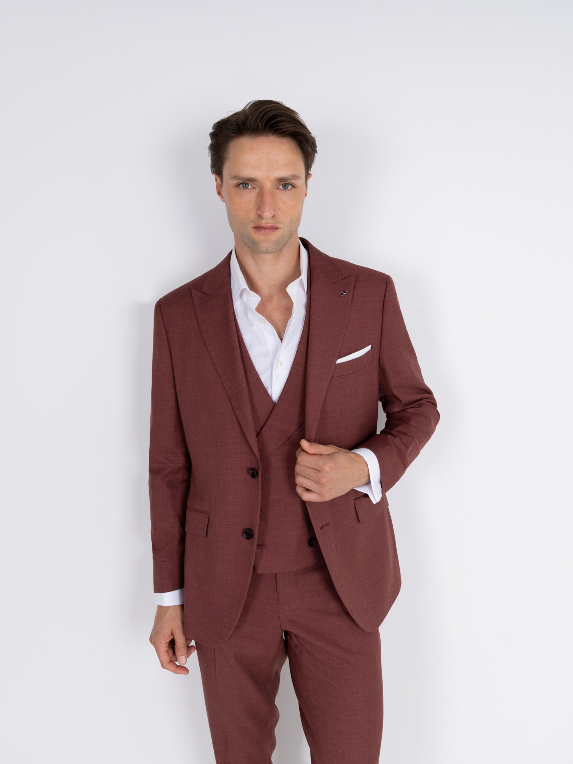 Plain slim fit suit with waistcoat