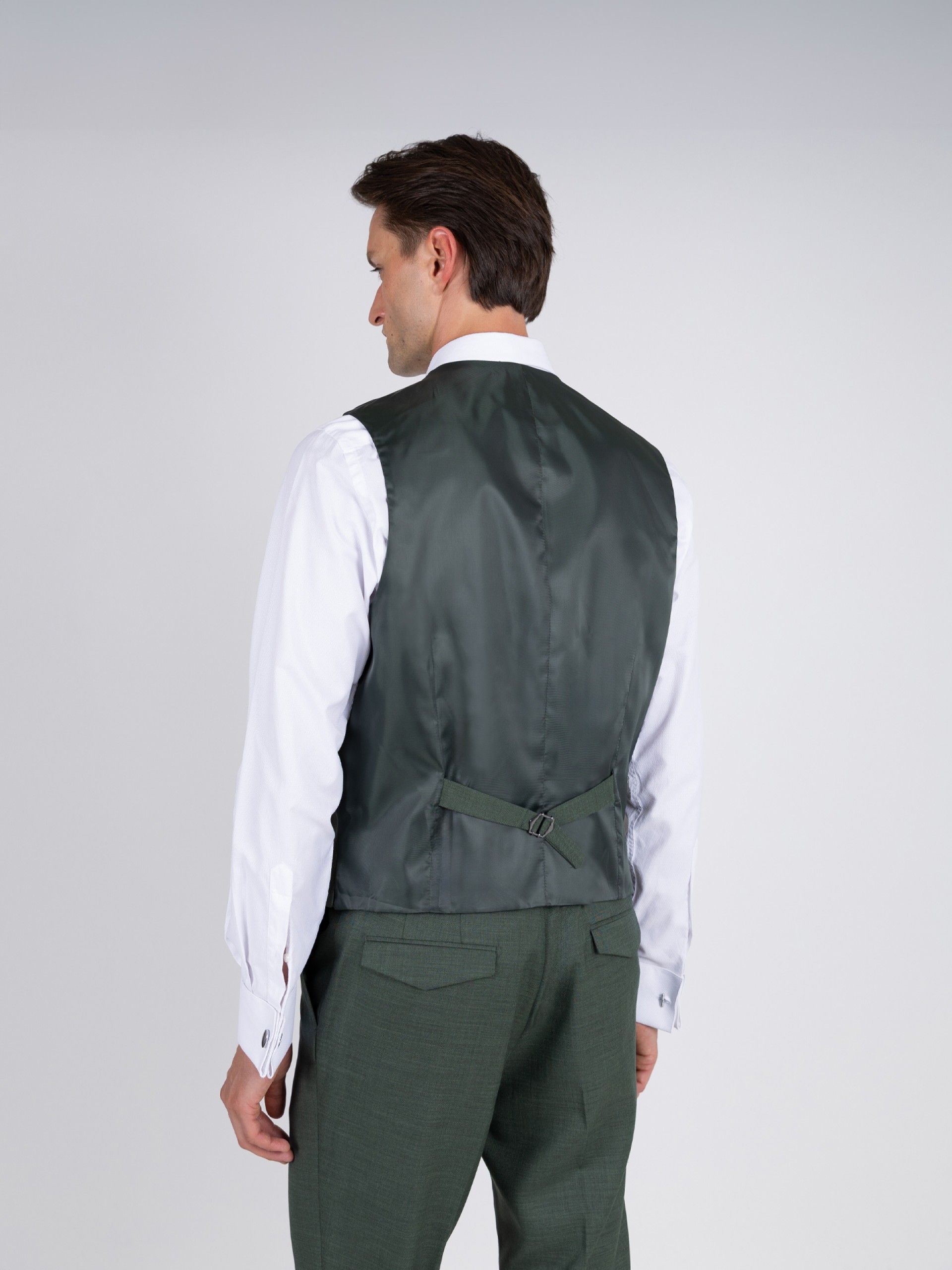 Traje liso de corte slim con chaleco