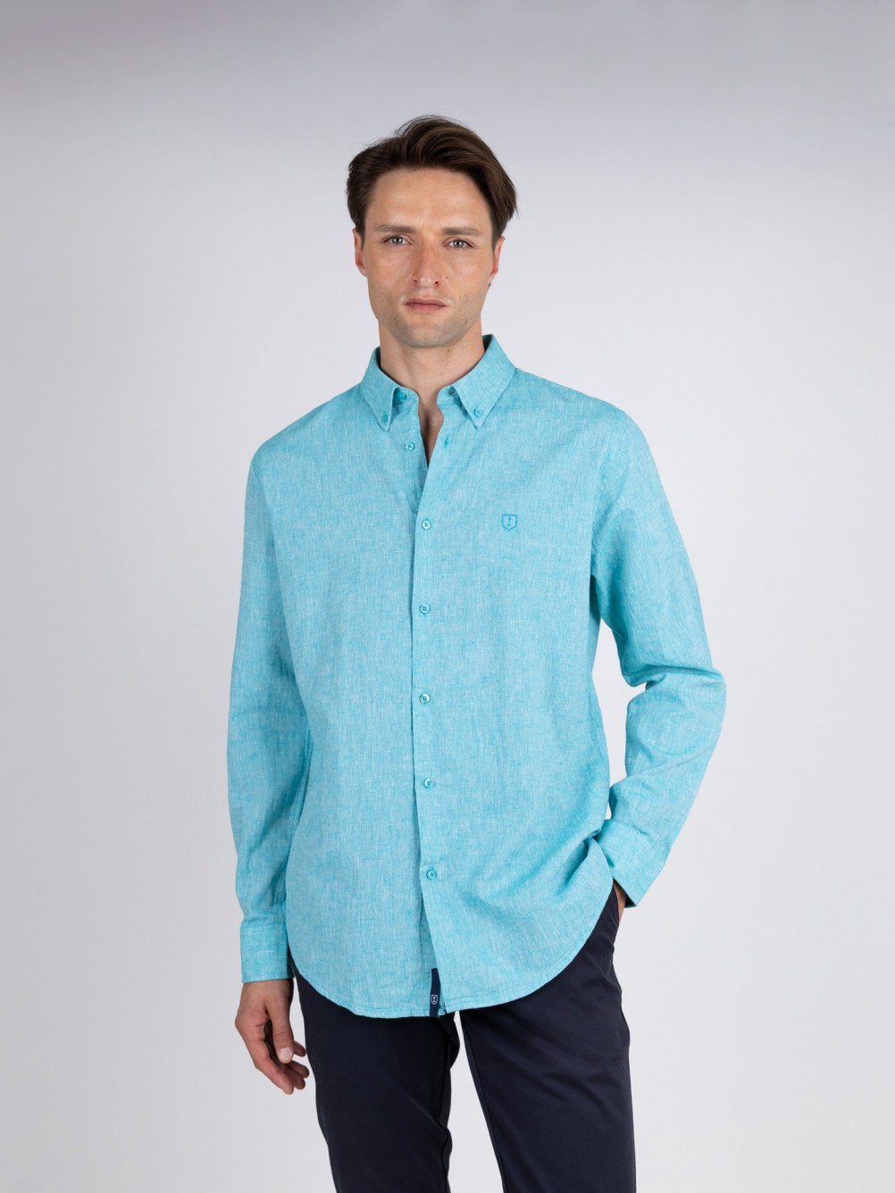 Camisa lisa de linho e algod�o